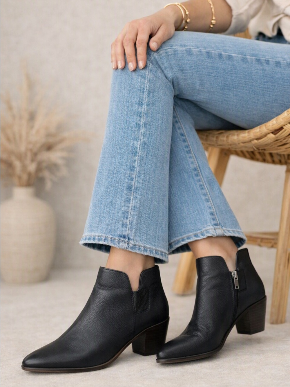 Franco Sarto Oreste Black Leather Ankle Bootie 9.5 Block Heel Womens